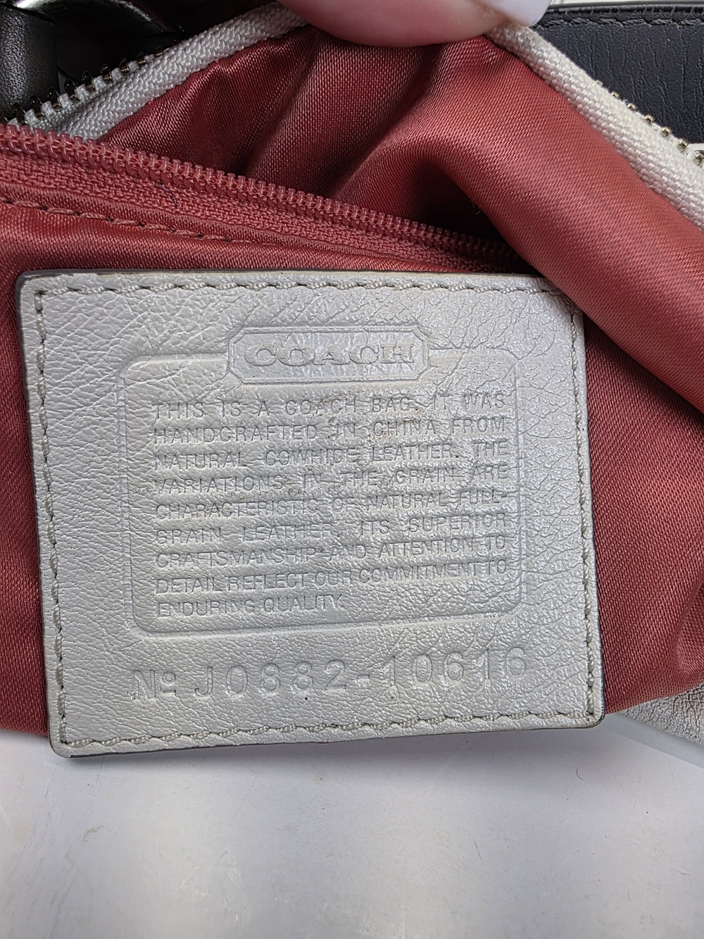 Coach Xlarge Carly Hobo White Leather Shoulder Large Bag with Gray Brown Trim - Picture 10 of 16